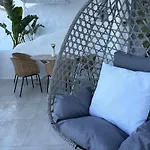 Rodhea Apartmán Stegna