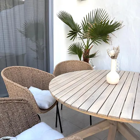 Rodhea Apartment