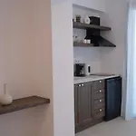 Rodhéa Stegna